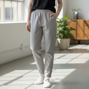 NWT Ellie Tahari Woman's Pull On Pants Size Medium